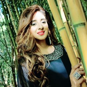 Meet your Posher, Kalika